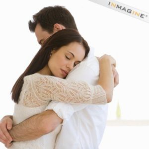 couple-love-hugging-wallpapers-13
